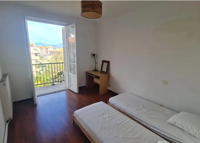 Spacious With Sea View *